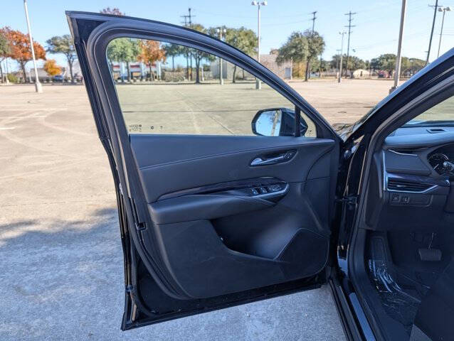 2023 Cadillac XT4 Luxury