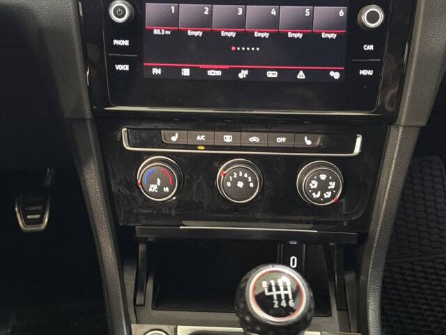 2021 Volkswagen Golf GTI SE