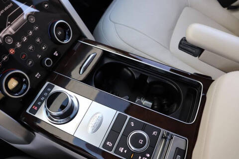 2020 Land Rover Range Rover P525 HSE