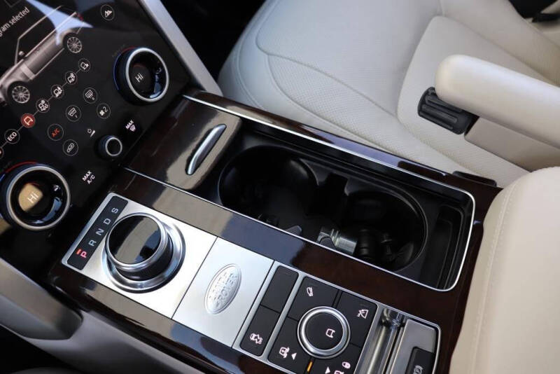 2020 Land Rover Range Rover P525 HSE