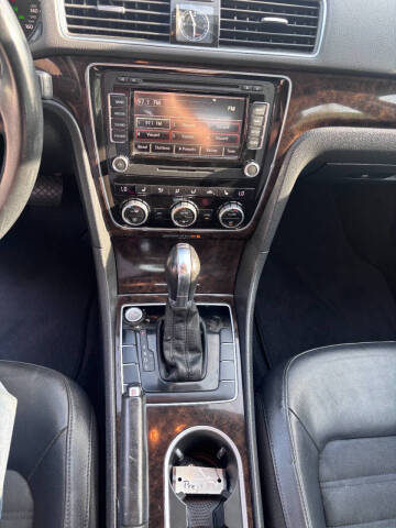 2014 Volkswagen Passat 2.0L TDI SEL Premium