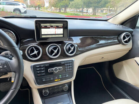 2015 Mercedes-Benz GLA GLA 250 4MATIC