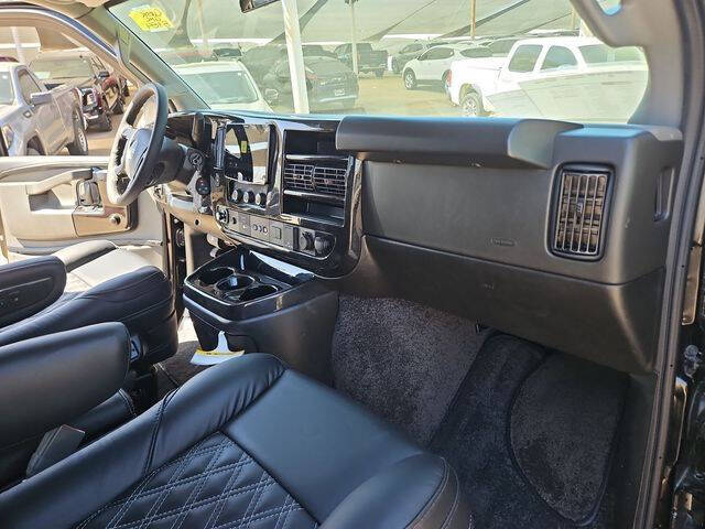 2026 GMC Savana 2500
