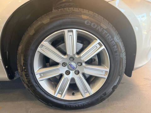 2016 Volvo XC60 T6 Drive-E