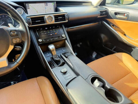 2017 Lexus IS 300
