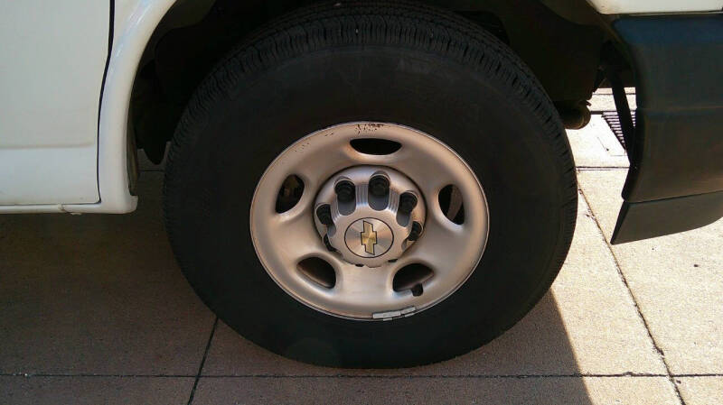 2022 Chevrolet Express 2500