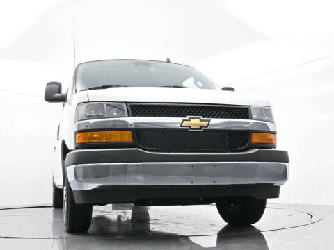 2025 Chevrolet Express LT 3500