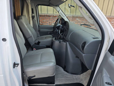 2004 Lexington Class C Mini Motorhome