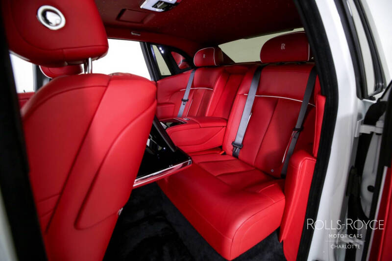 2024 Rolls-Royce Phantom