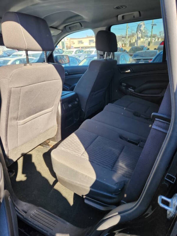 2017 GMC Yukon SLE