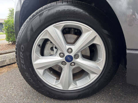 2017 Ford Edge SE