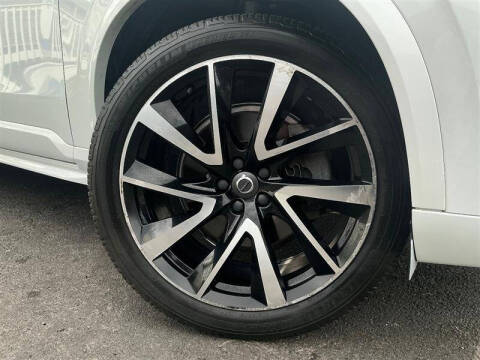 2019 Volvo XC90 T6 Momentum