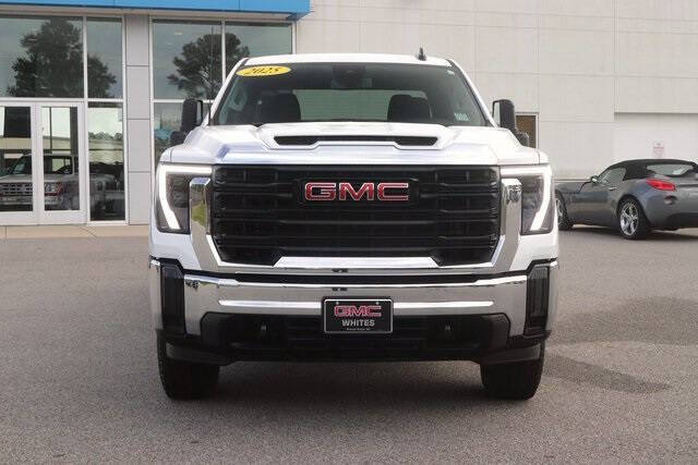 2025 GMC Sierra 2500HD Pro
