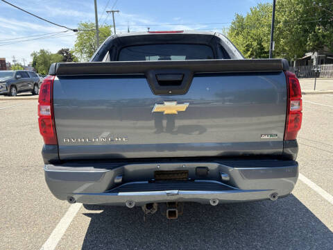 2011 Chevrolet Avalanche LT