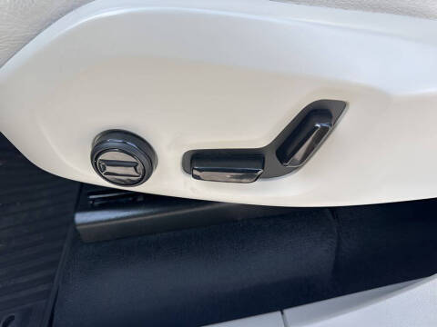 2024 Volvo XC90 B6 Plus Bright Theme 7P