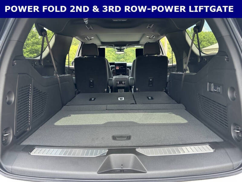 2025 GMC Yukon XL AT4