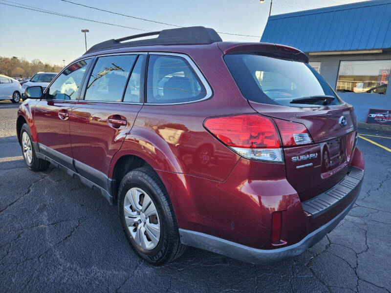 2013 Subaru Outback Base photo 8