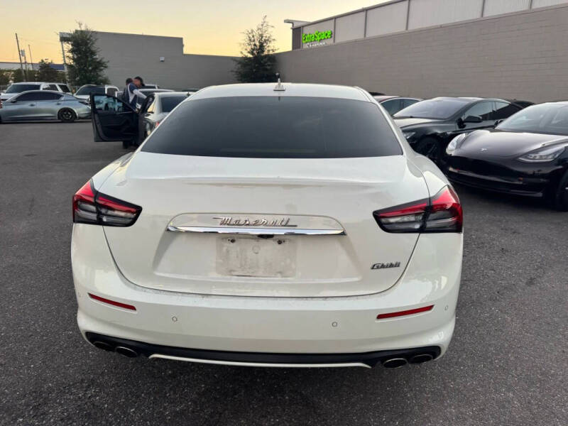 2021 Maserati Ghibli GranLusso