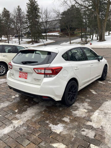 2017 Subaru Impreza 2.0i