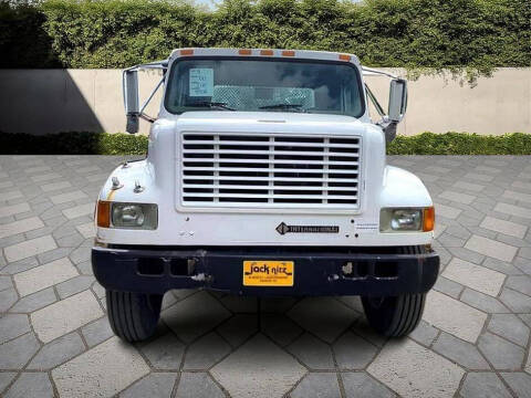 2000 International 4900