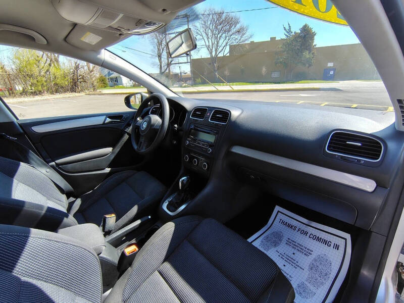 2014 Volkswagen Golf 2.5L PZEV