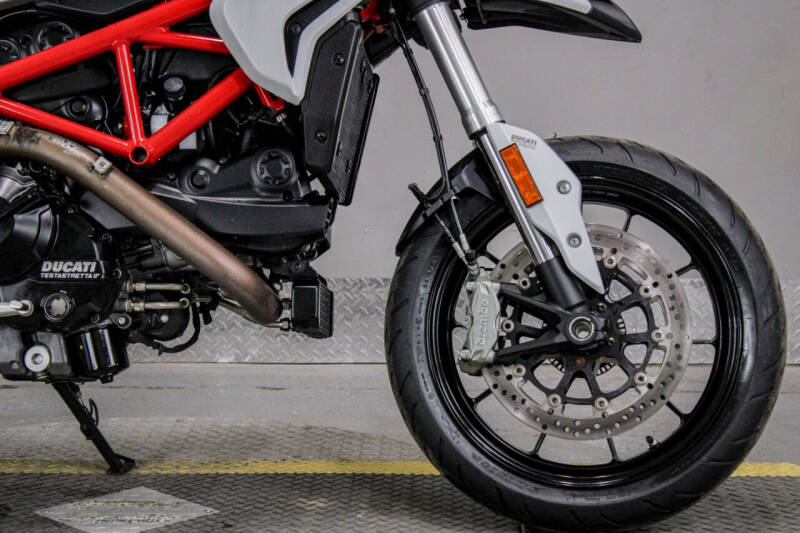 2016 Ducati Hypermotard