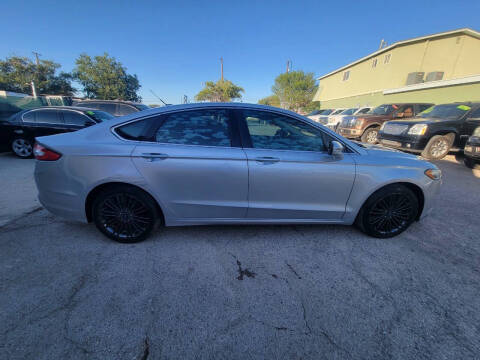 2014 Ford Fusion SE