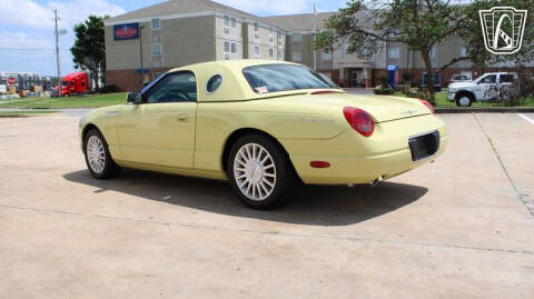 2005 Ford Thunderbird