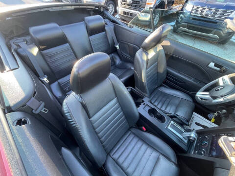 2006 Ford Mustang GT Deluxe