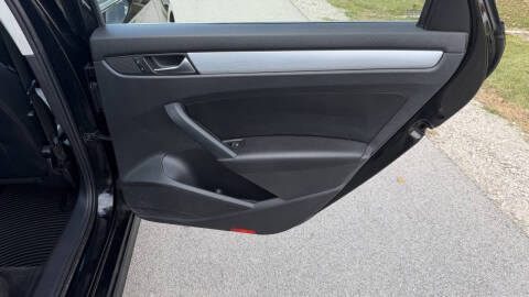 2012 Volkswagen Passat SE PZEV