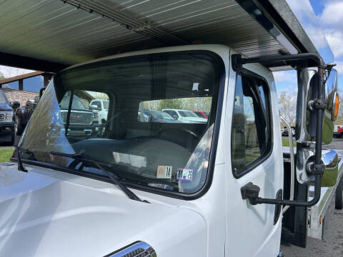 2019 Freightliner Business class M2