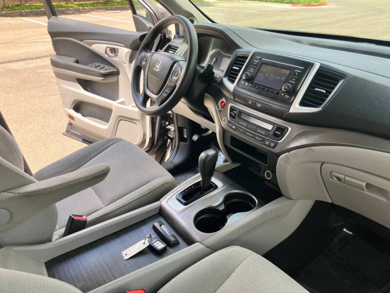 2017 Honda Pilot LX