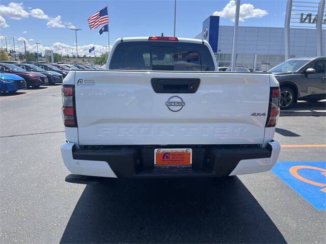 2025 Nissan Frontier SV