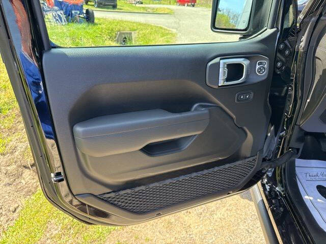 2026 Jeep Gladiator Willys