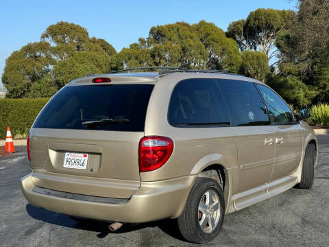 2005 Dodge Grand Caravan SXT