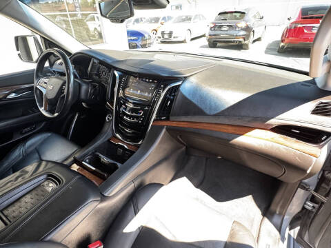 2016 Cadillac Escalade Premium Collection