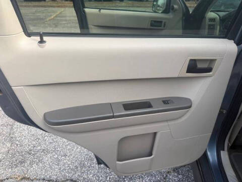 2011 Ford Escape XLS