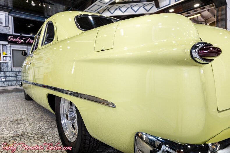 1950 Ford Custom Deluxe