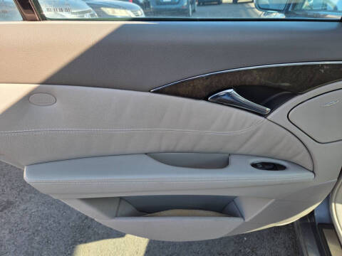 2004 Mercedes-Benz E-Class E 320