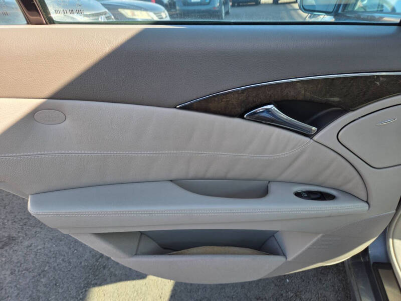 2004 Mercedes-Benz E-Class E 320