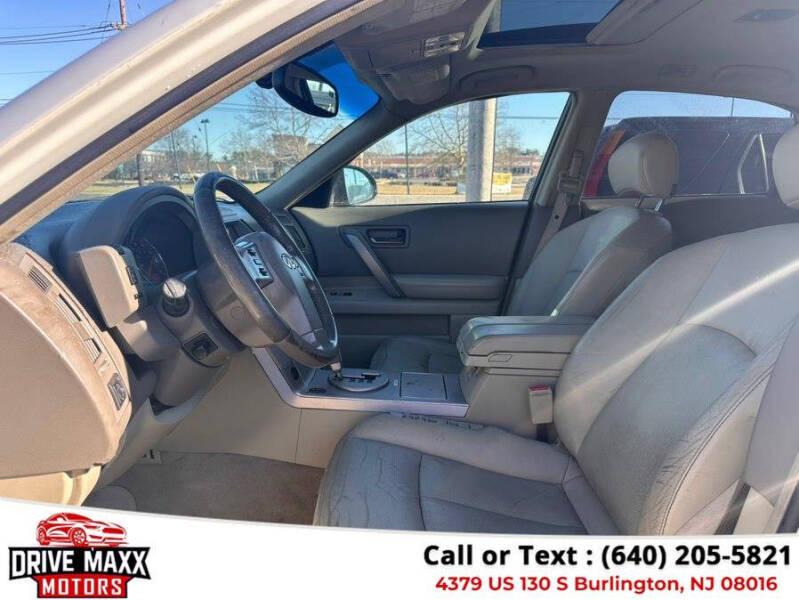 2005 Infiniti FX35