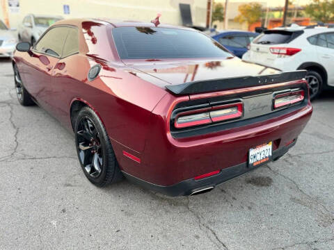 2017 Dodge Challenger