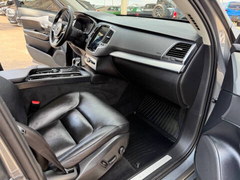 2018 Volvo XC90 T5 Momentum 7-Passenger