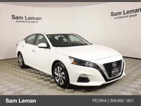 2022 Nissan Altima for sale at Sam Leman Chrysler Jeep Dodge of Peoria in Peoria IL