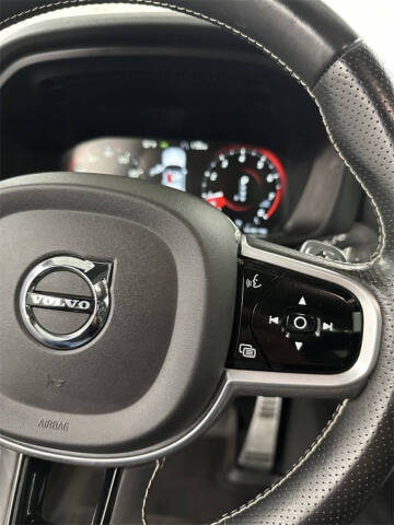 2019 Volvo XC60 T6 R-Design