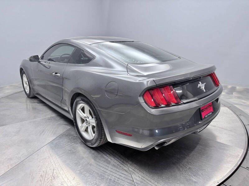2017 Ford Mustang V6