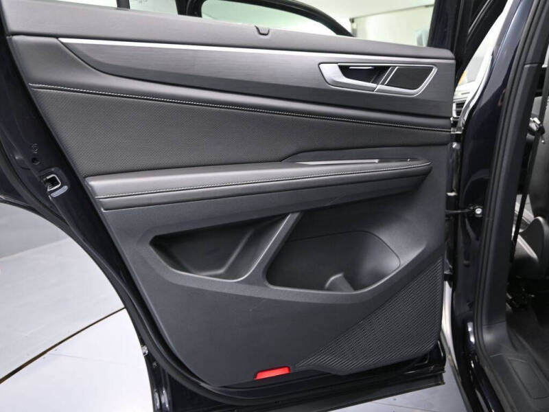 2024 Volkswagen Atlas Cross Sport SE 4Motion