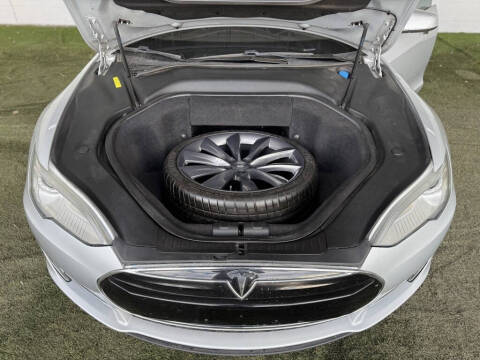 2012 Tesla Model S Performance