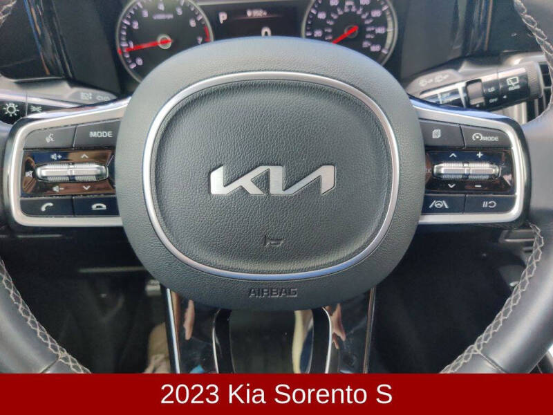 2023 Kia Sorento S