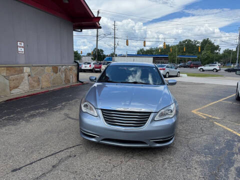 2013 Chrysler 200 Touring